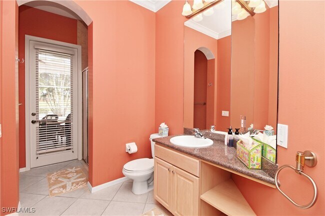 Building Photo - 1901 Winding Oaks Way