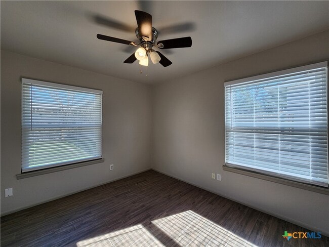 Building Photo - 362 Lockener Ave