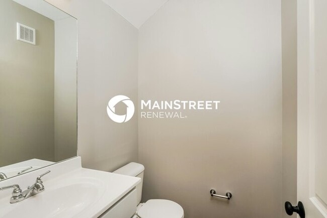 Building Photo - 3 Bedroom Pet-Friendly Home in Jeffersonvi...