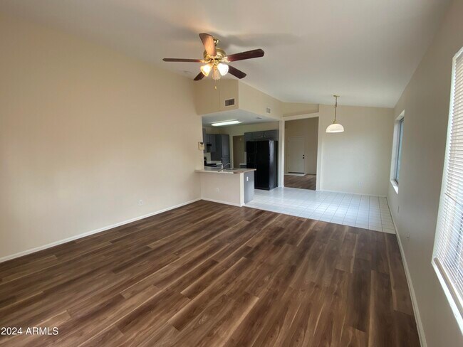 Building Photo - 10849 W Monterosa St