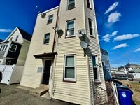 Building Photo - 21 Warren St