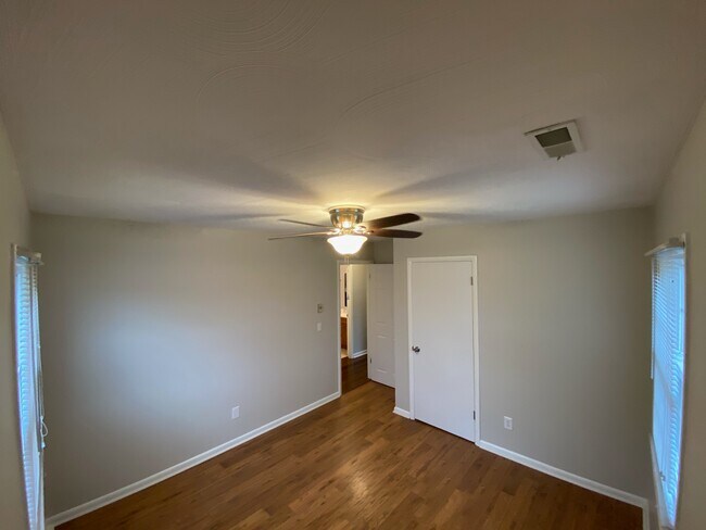 Bedroom 2 - 355 Badgett Ave