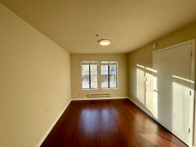 Building Photo - Updated 1BR in Fantastic Mission Location!!