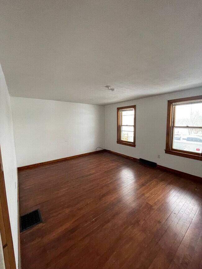 Building Photo - 119 N Wilbur Ave