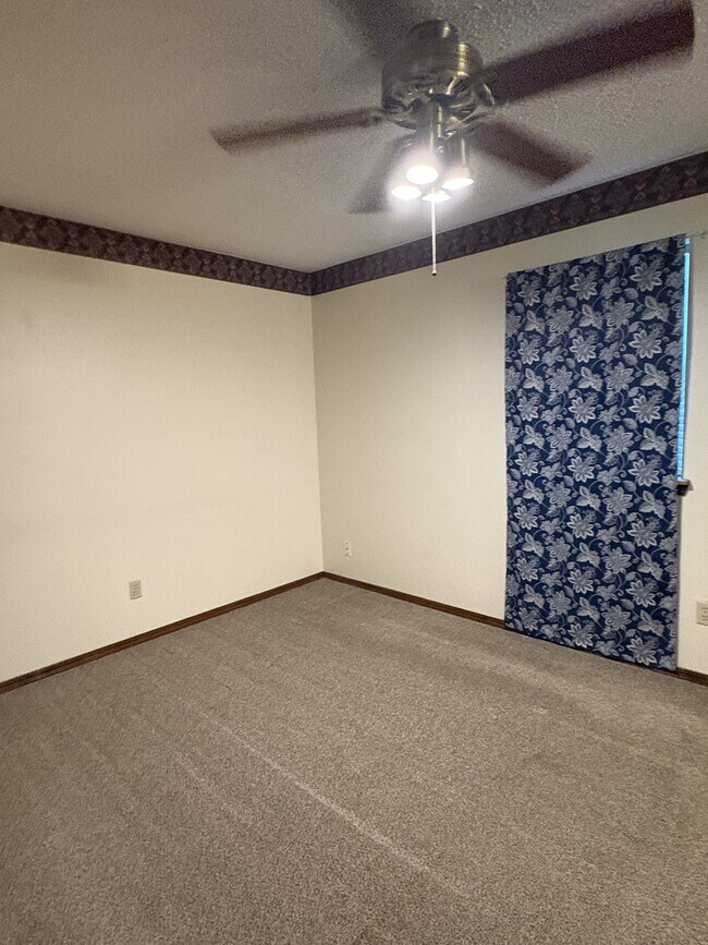 Building Photo - 23185 CR 3520