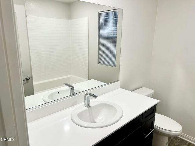 Building Photo - 356 Solares St