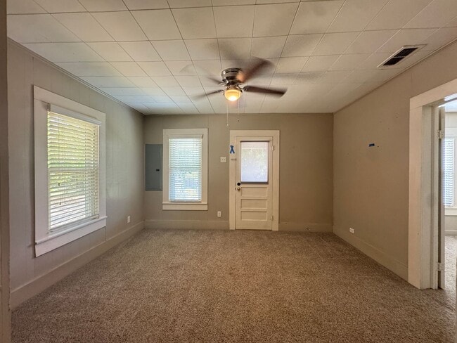 Building Photo - 10261 FM 724