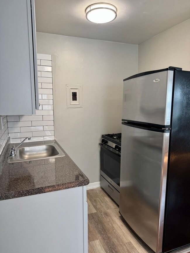 Interior Photo - 1835 CENTRAL PL NE