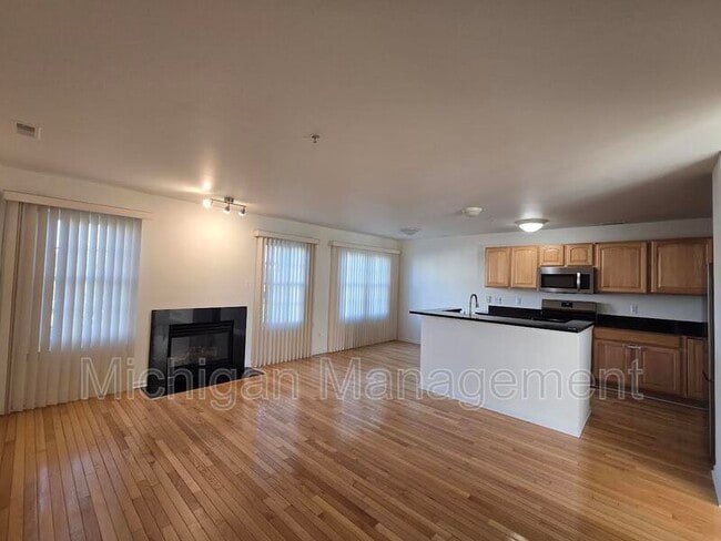 Building Photo - 2740 Barclay Way