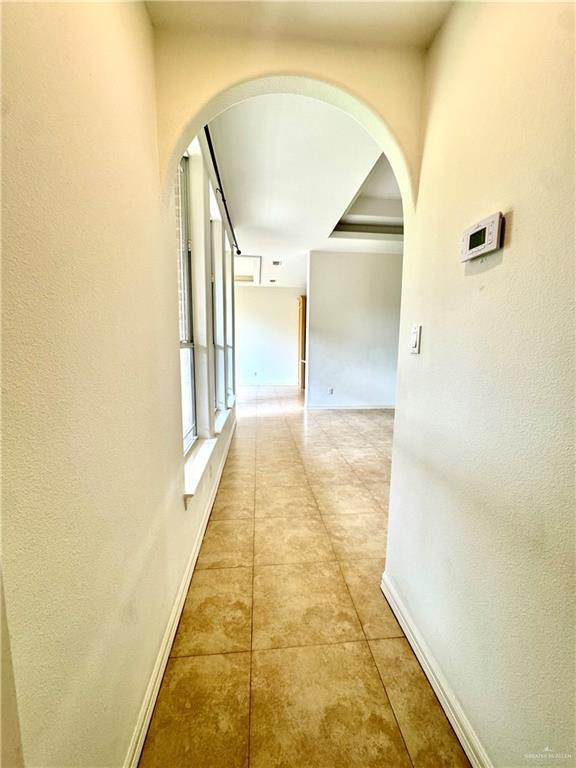 Building Photo - 27 E St