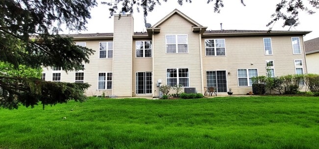 Building Photo - 10520 Wakefield Ln