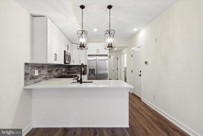 Building Photo - 1826 Frankford Ave