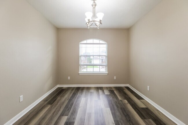 Building Photo - 5049 Rifle Rd