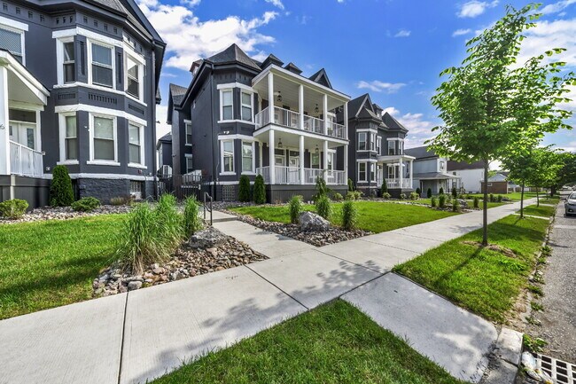 Building Photo - Furnished 2-Bedroom, 2-Bath Apartment near the Medical Campus