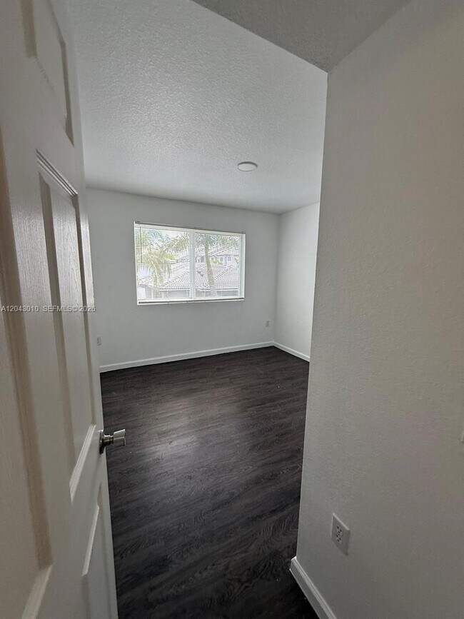 Building Photo - 15470 SW 284th St