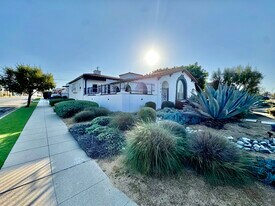 Building Photo - 3100 W 78th St