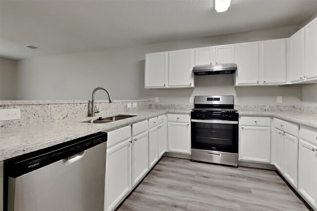 Building Photo - 16802 Accolade Way