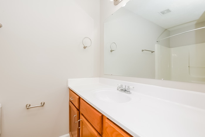 Building Photo - 1031 Heydel Cir