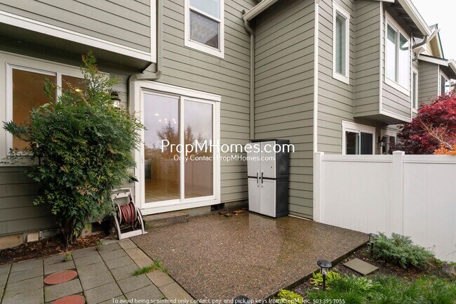 Building Photo - Beautiful Townhome in Parker Crest – Moder...