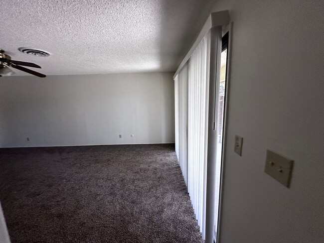 Building Photo - Condo
