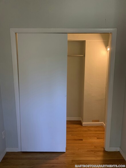 Building Photo - 345 Meridian St