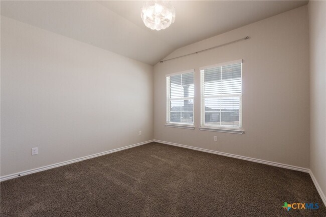 Building Photo - 118 Ayla Marie Dr