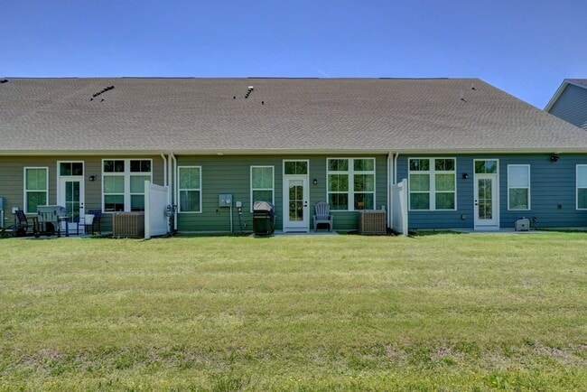 Building Photo - 528 Eldridge Ln