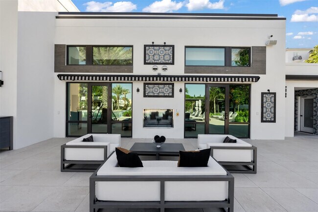 Building Photo - 23102 Hillshire Rd