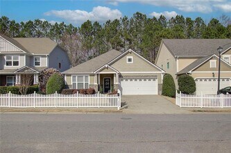 Building Photo - 3822 Carriage House Dr