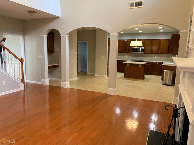 Building Photo - 1508 Bramlett Hill Dr SE