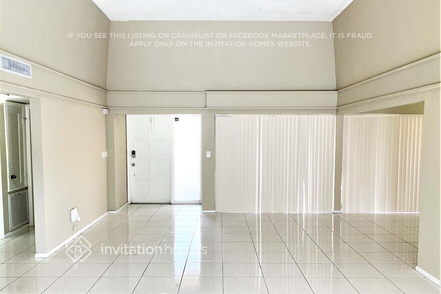 Building Photo - 4903 Banyan Ln