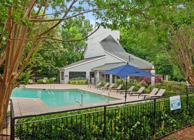 Building Photo - 831 Shadow Elm Dr