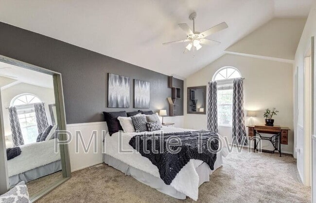 Building Photo - 16681 Martingale Dr