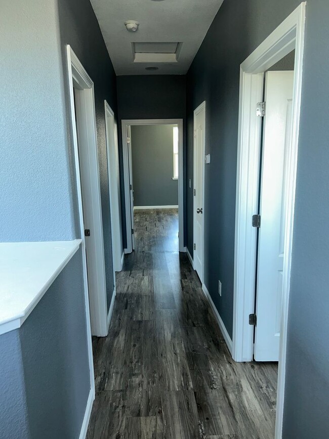 Building Photo - Newly Remodeled 3-Bed Home in Lathrop