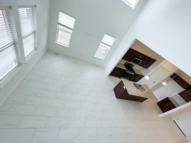 Building Photo - New Townhome