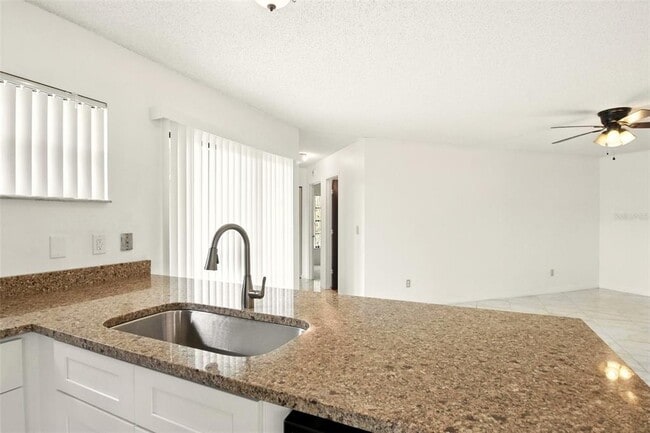 Building Photo - 4523 Hidden Oak Ct