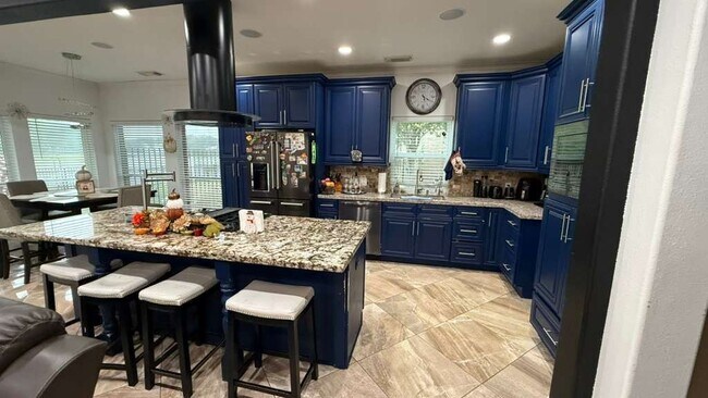 Building Photo - 17243 Desert Maize Ln