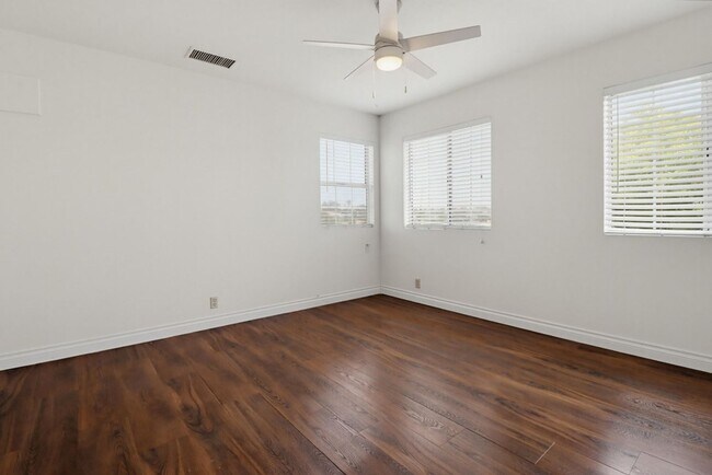 Building Photo - Beautifully Maintained Home in La Mesa — 3 Bed / 2 Bath | 1,600 Sq Ft