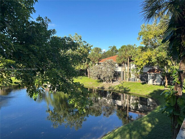 Building Photo - 3258 Coral Lake Ln