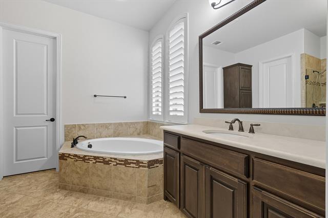 Building Photo - 7395 Gem Dr
