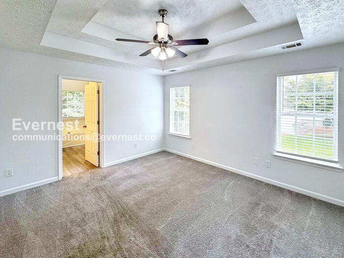 Building Photo - 229 Pebble Creek Dr