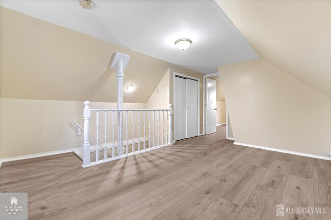 Building Photo - 446 Baker Pl