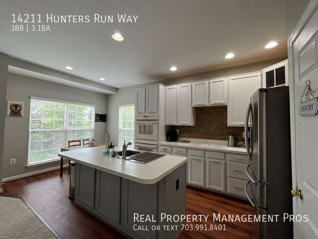 Building Photo - 14211 Hunters Run Way