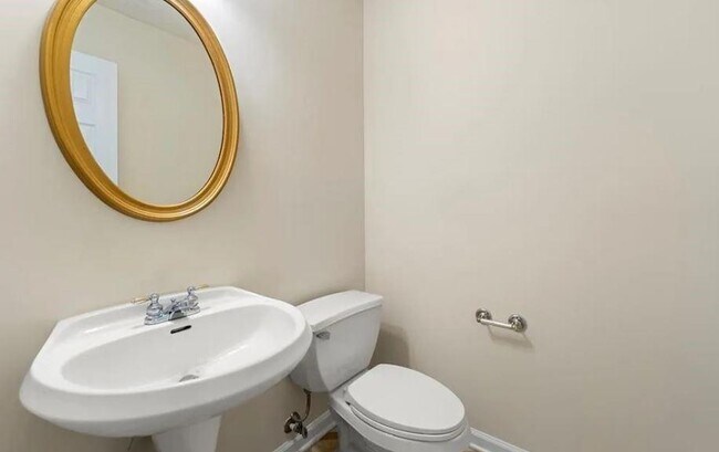 Building Photo - 4450 Bradstone Trace NW