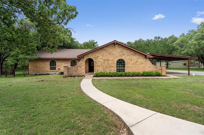 Primary Photo - 203 Serenada Dr