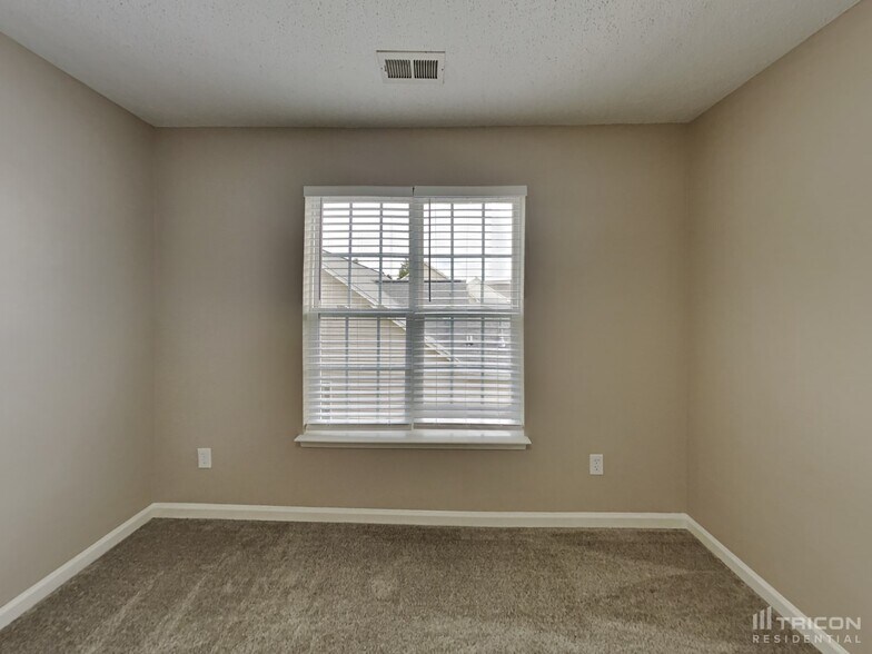 Building Photo - 3525 Sunset Hollow Ct
