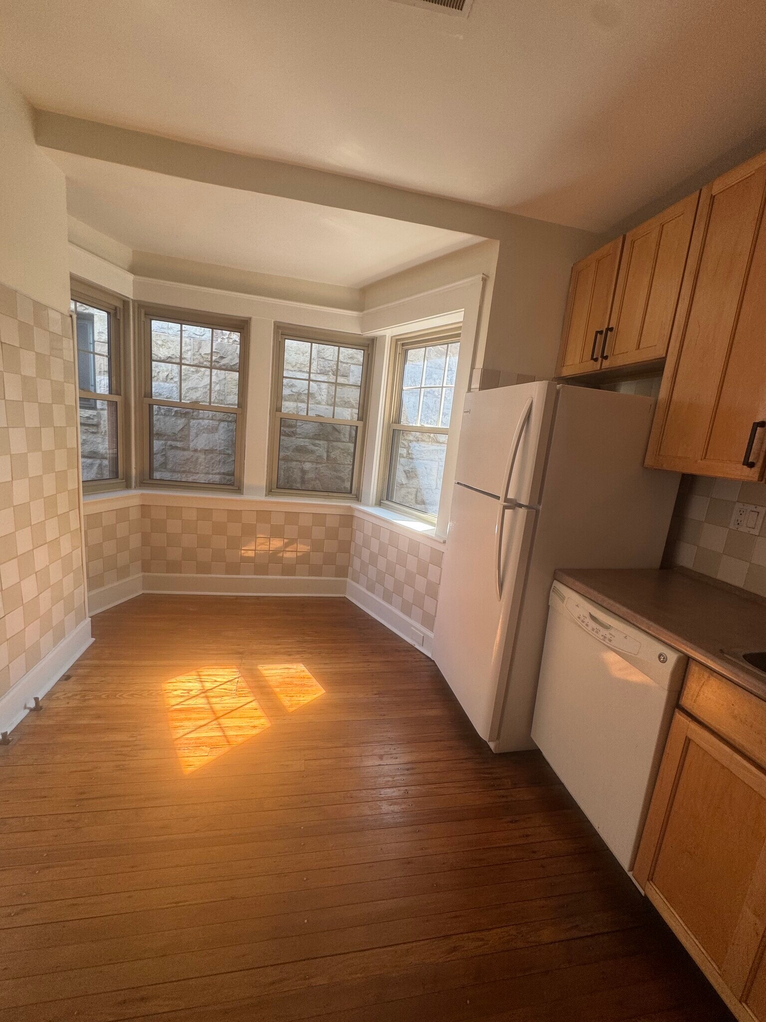Kitchen - 201 S Atlantic Ave