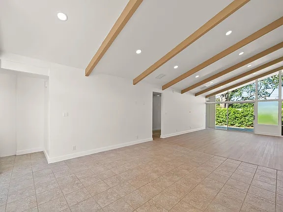 Building Photo - 4174 Del Mar Ave