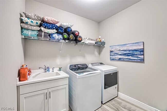 Building Photo - 2925 Willow Ridge Ct