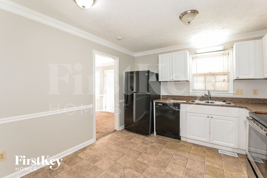 Building Photo - 2290 Georgia Ln